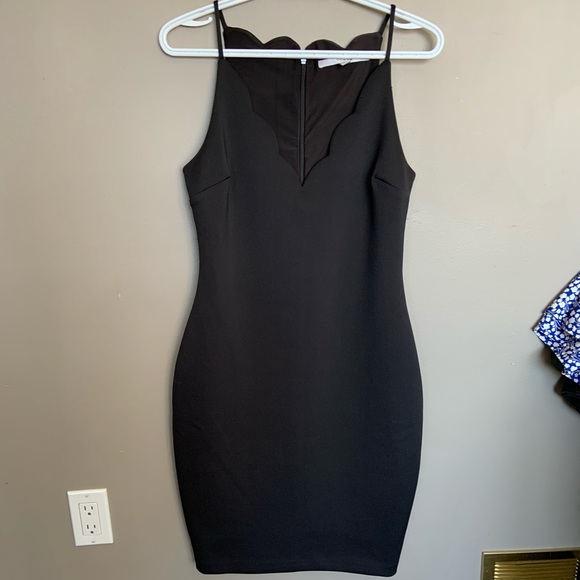 Black Form Fitting Guess Dress - Medium - Picture 4 of 4
